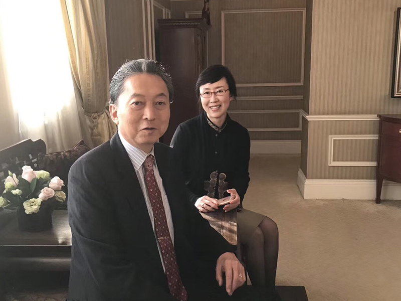 鳩山由紀夫元首相中国訪問　日中同行通訳